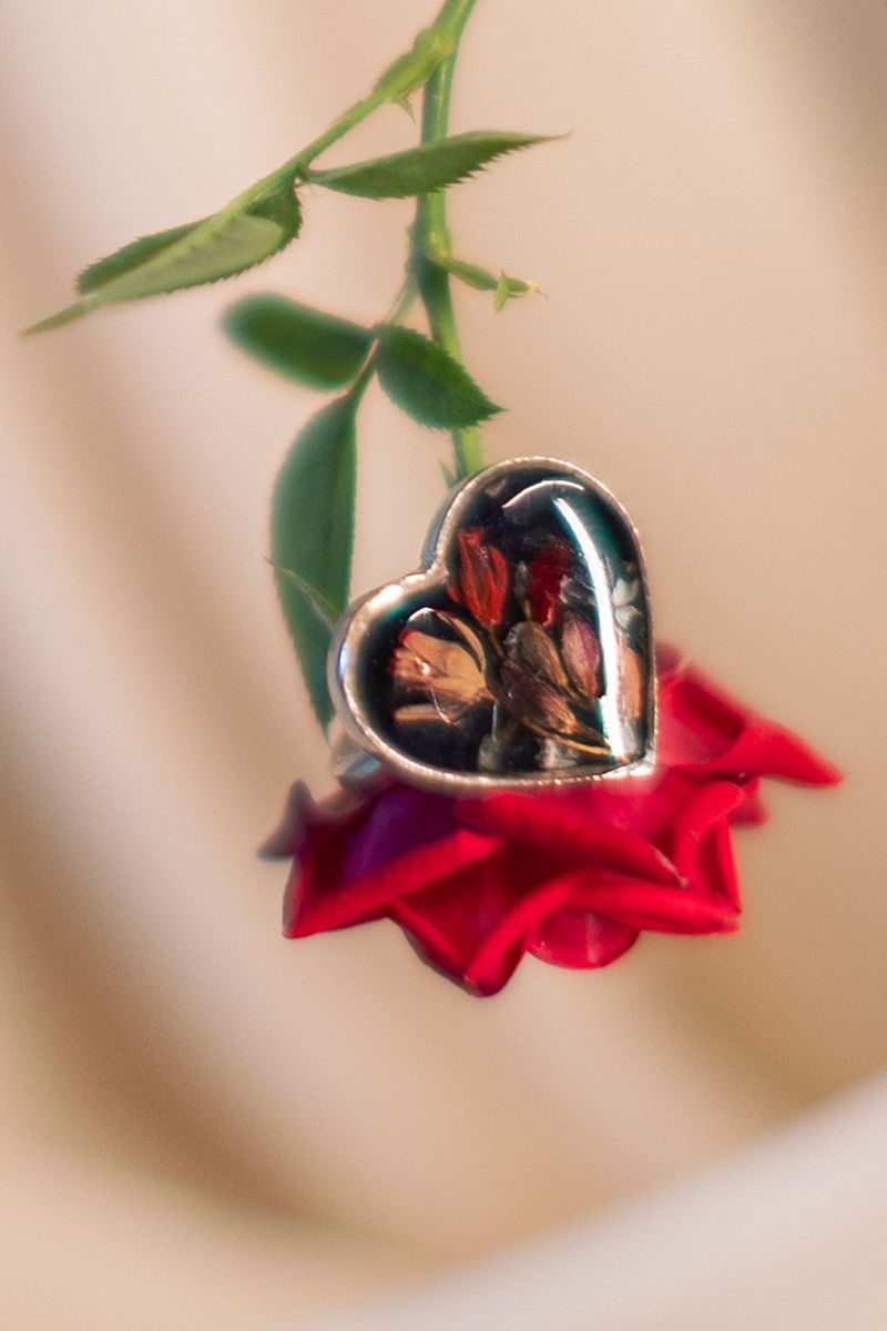 Anello Tela fiorita_Alisma triangolo immagine 2 | Fiorire Bottega Floreale
